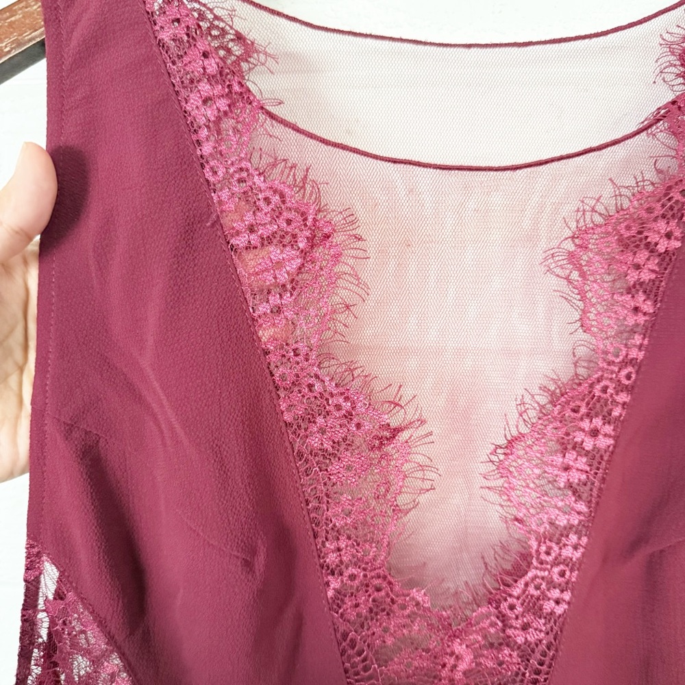EUC Free People Dove Lace Sleeveless Mini Dress in Rich Berry Color Size 6 - Picture 6 of 11